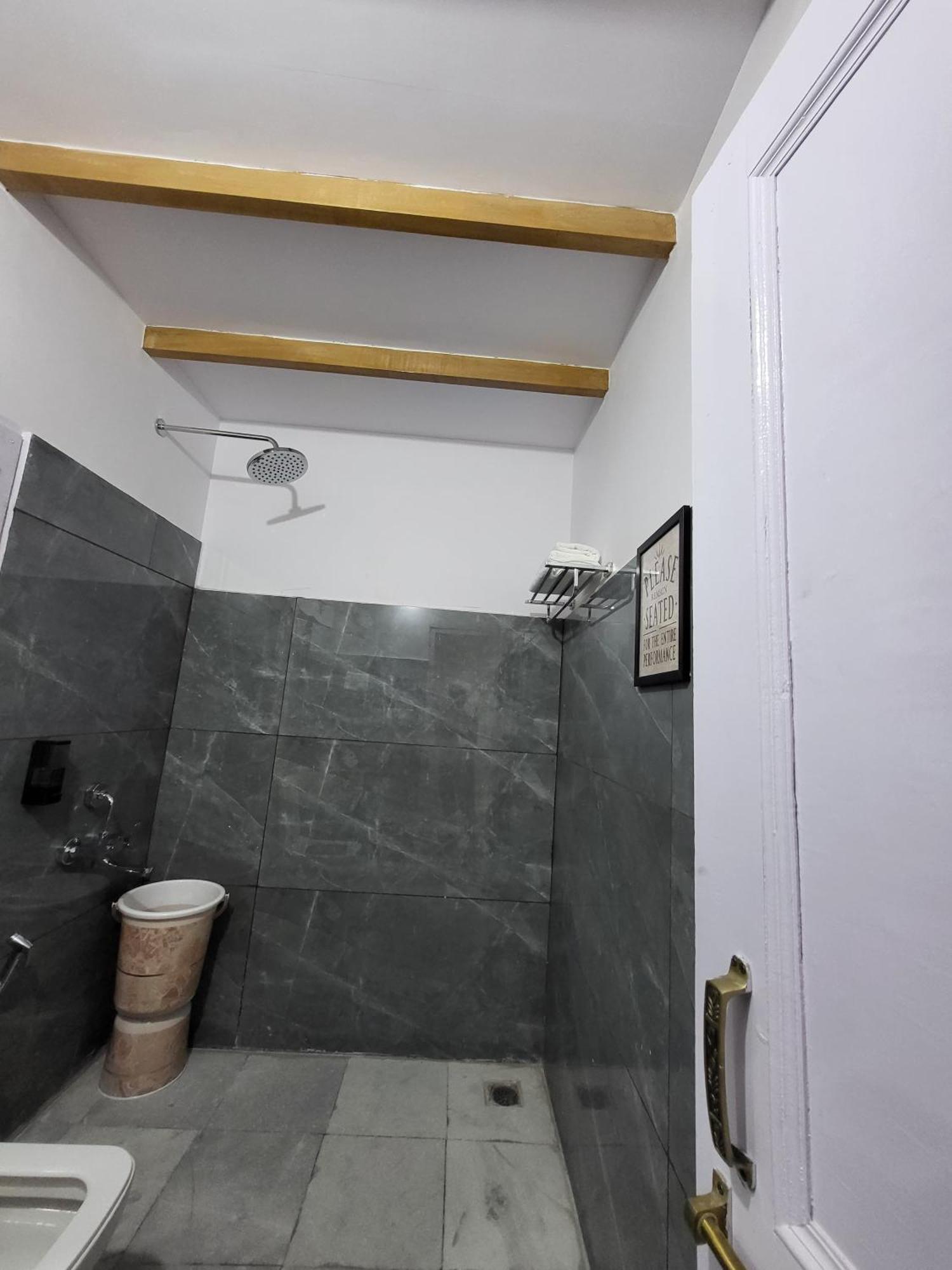 Rainbow Resorts Solan Rom bilde